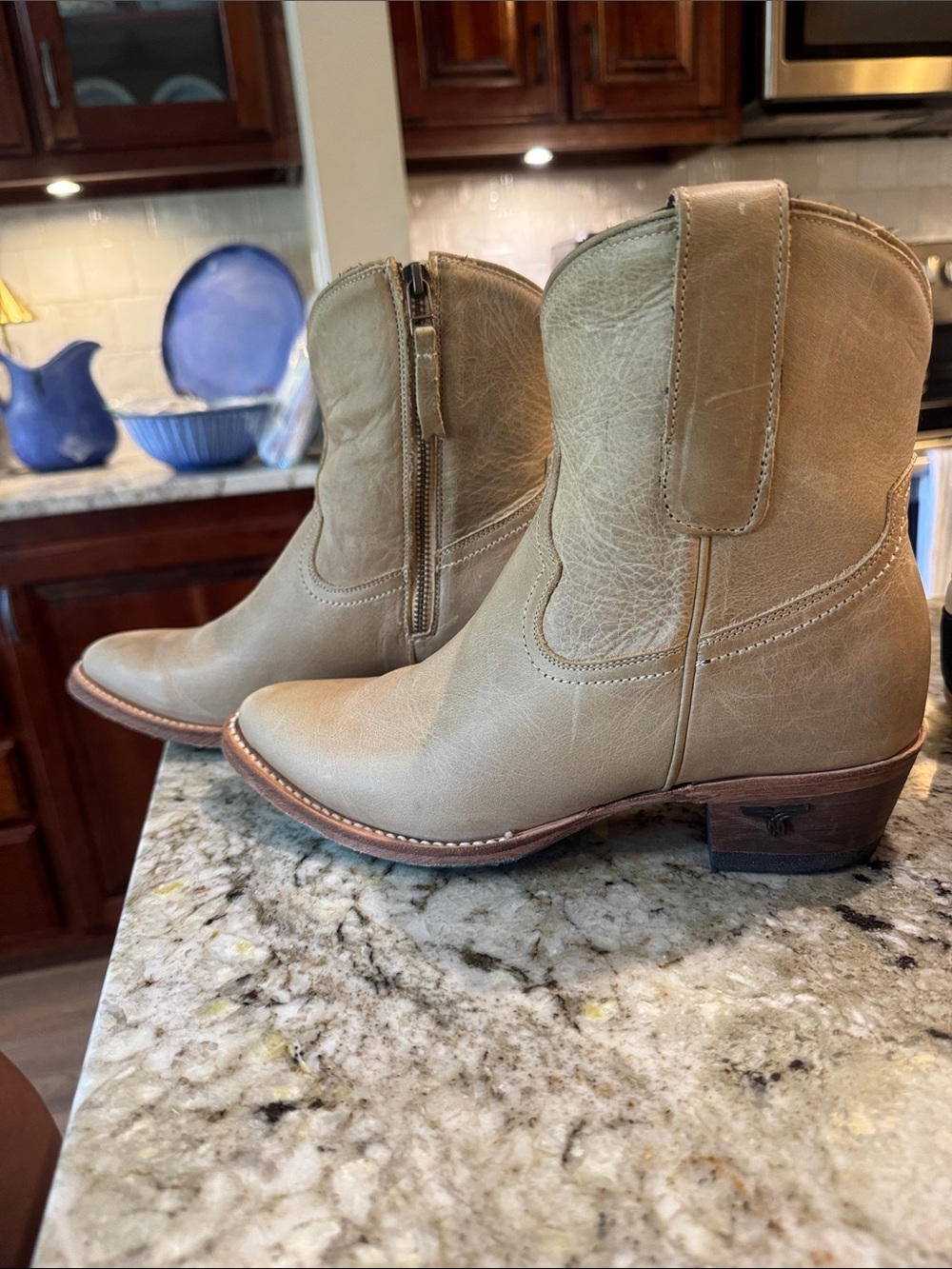 Women’s Lane Short Western Boot - Tan Leather